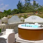 Duchessa Margherita Chateaux & 4* Vicoforte