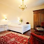 Duchessa Margherita Chateaux &