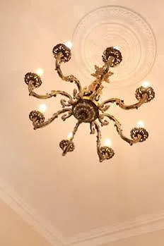 Duchessa Margherita Chateaux & فندق