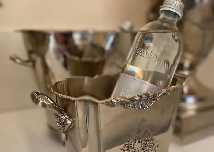 Duchessa Margherita Chateaux & Hotell